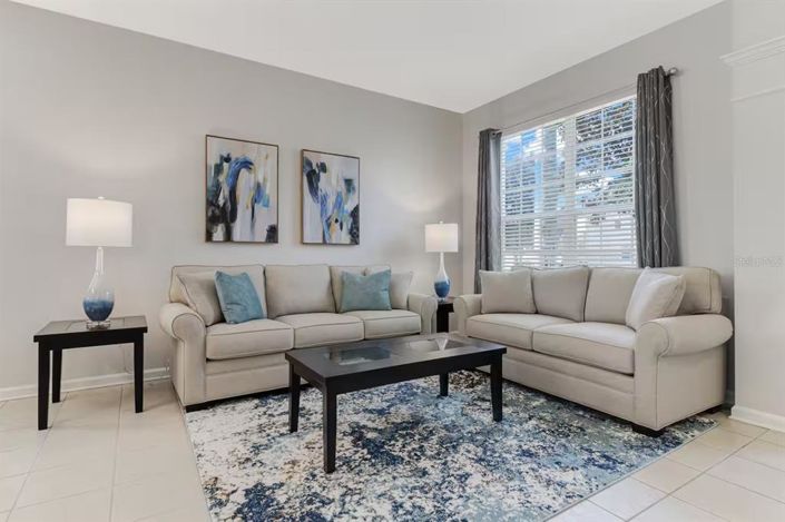 Image No.3-6 Bed Property for sale