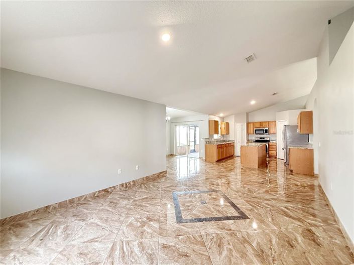 Image No.12-4 Bed Property for sale