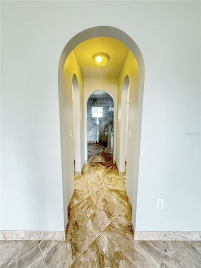 Image No.17-4 Bed Property for sale