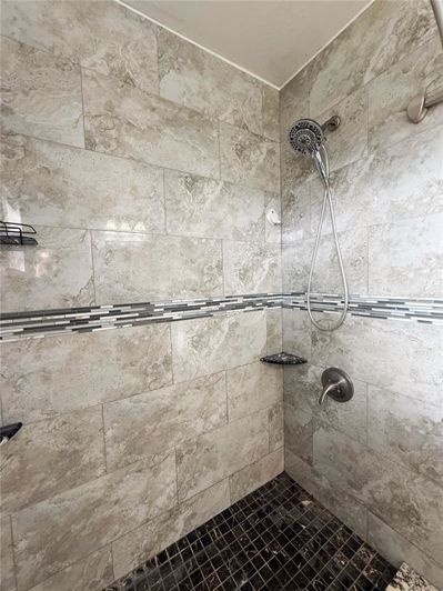 Image No.27-4 Bed Property for sale