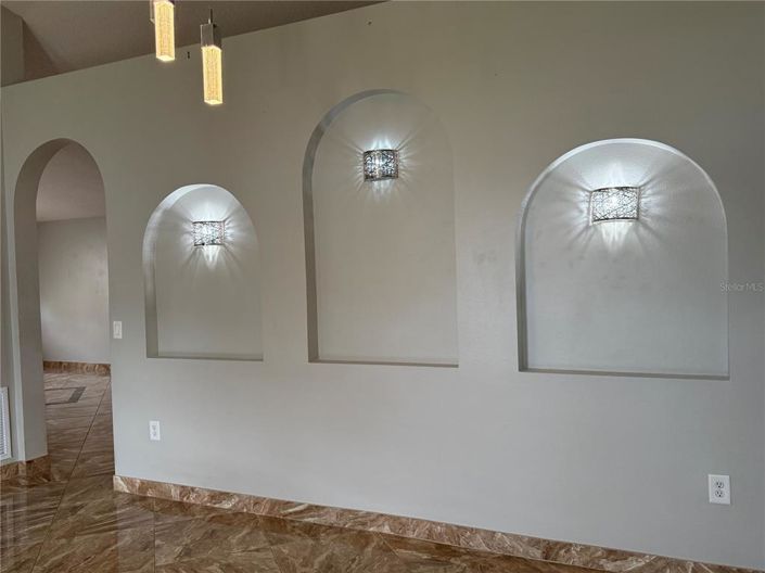 Image No.7-4 Bed Property for sale