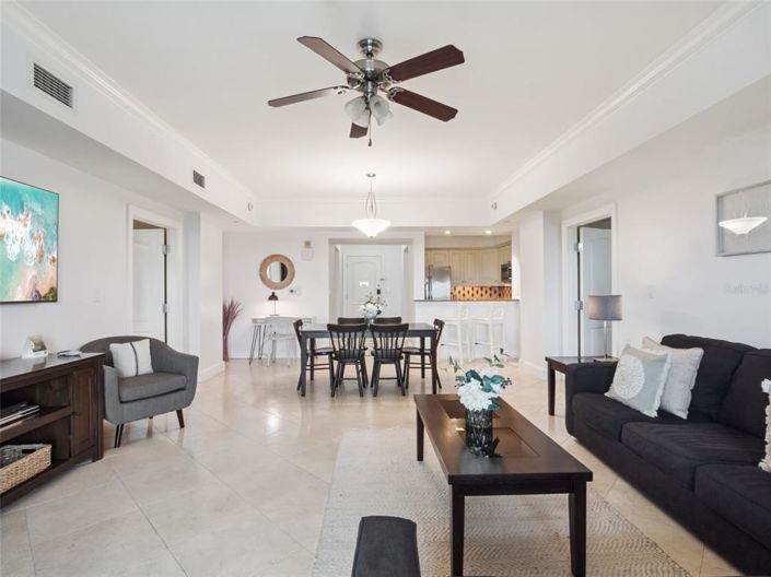 Image No.6-2 Bed Property for sale