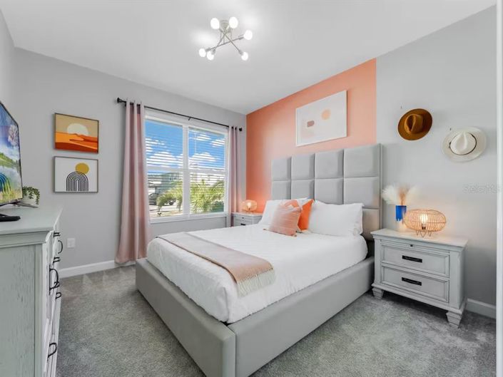 Image No.24-5 Bed Property for sale