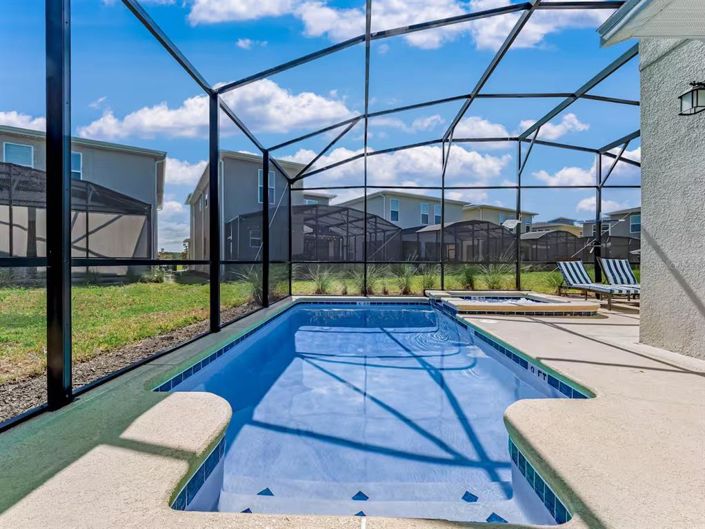 Image No.45-5 Bed Property for sale