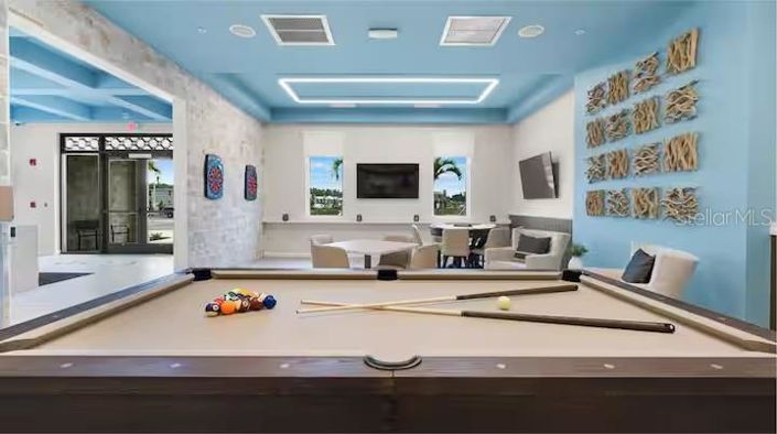 Image No.55-5 Bed Property for sale