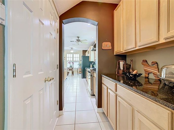 Image No.29-6 Bed Property for sale