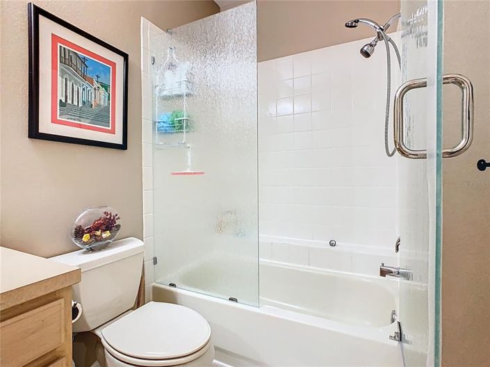 Image No.57-6 Bed Property for sale