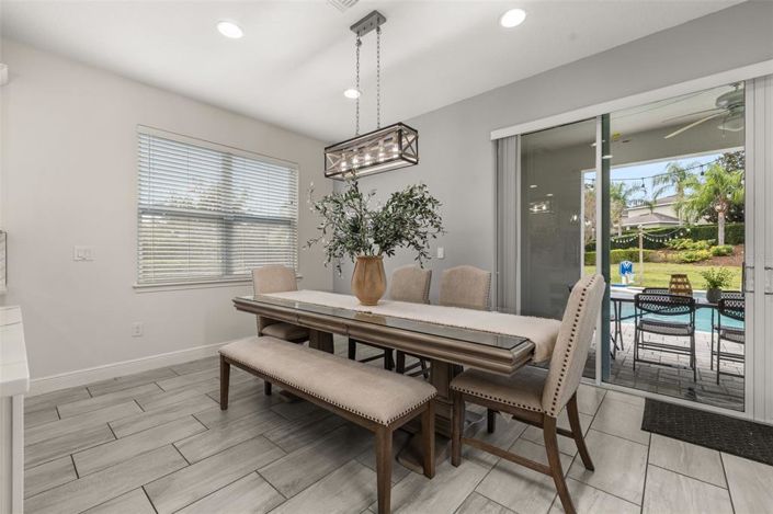 Image No.19-5 Bed Property for sale