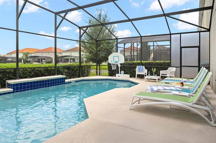 Image No.22-11 Bed Property for sale