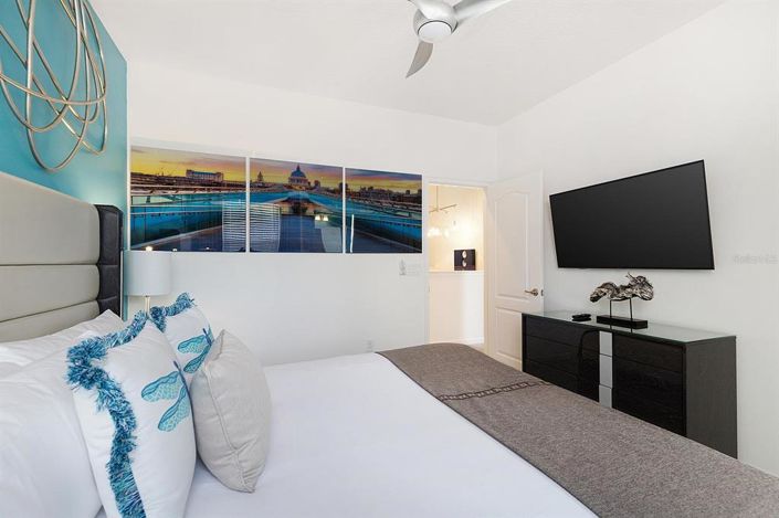 Image No.42-11 Bed Property for sale