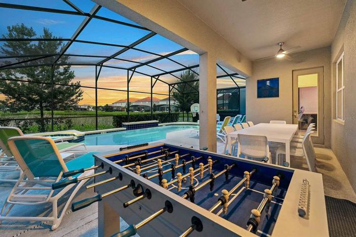 Image No.52-11 Bed Property for sale