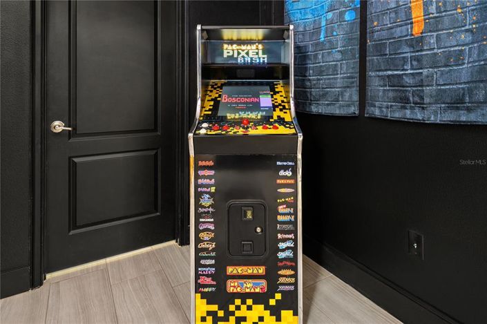 Image No.54-11 Bed Property for sale