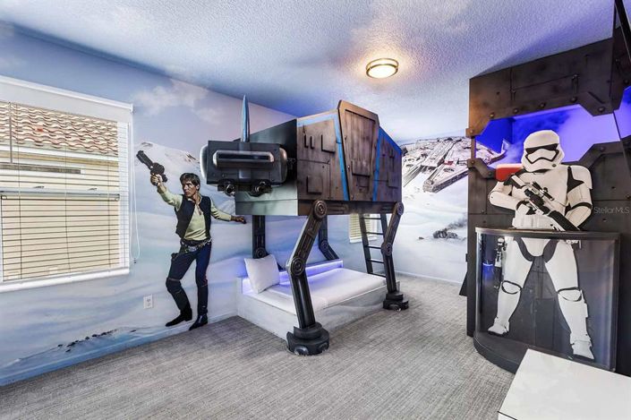 Image No.31-11 Bed Property for sale