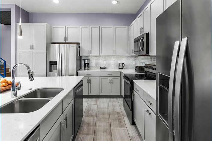 Image No.5-11 Bed Property for sale