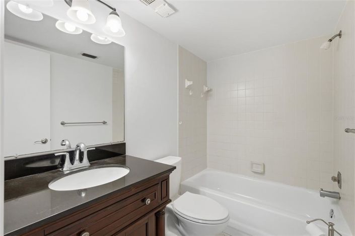 Image No.11-2 Bed Property for sale