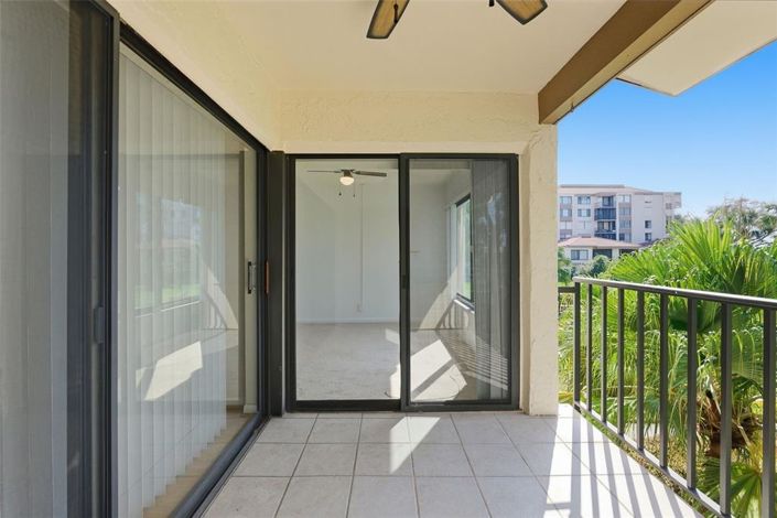 Image No.20-2 Bed Property for sale