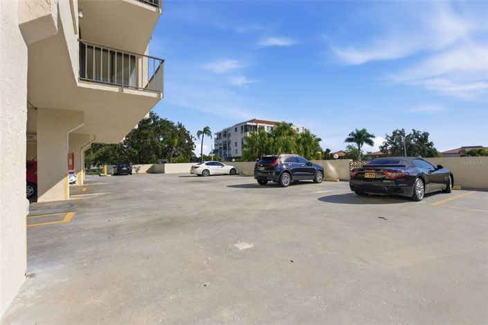 Image No.21-2 Bed Property for sale