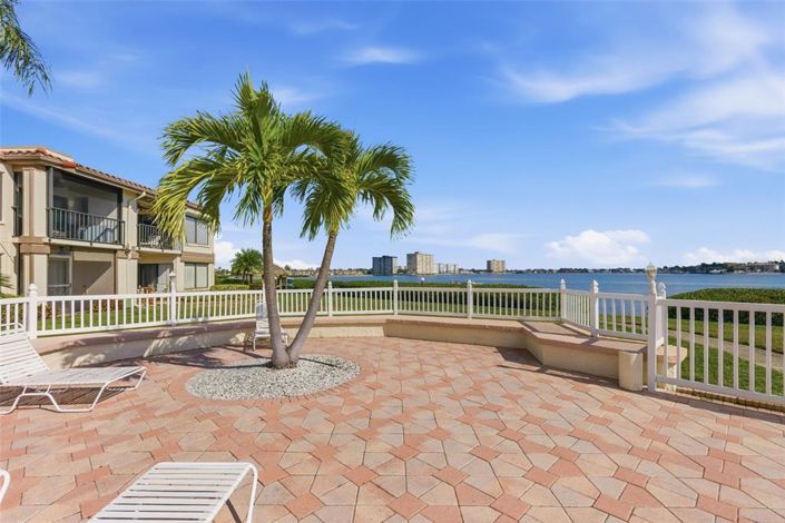 Image No.30-2 Bed Property for sale