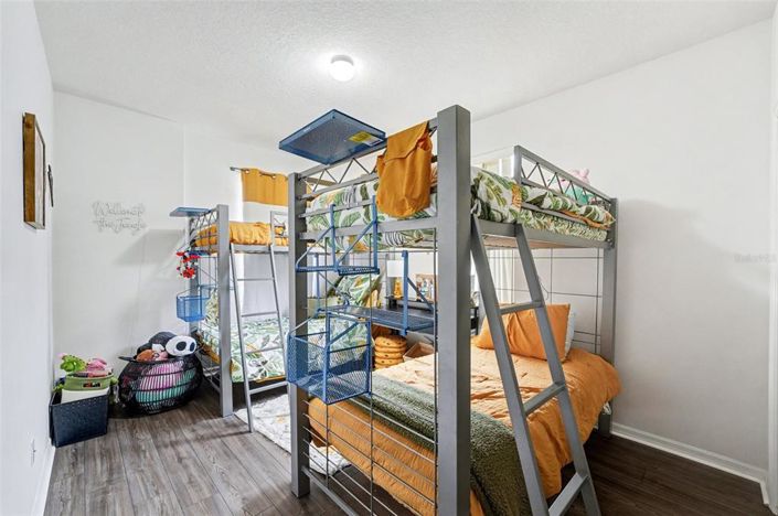 Image No.20-4 Bed Property for sale