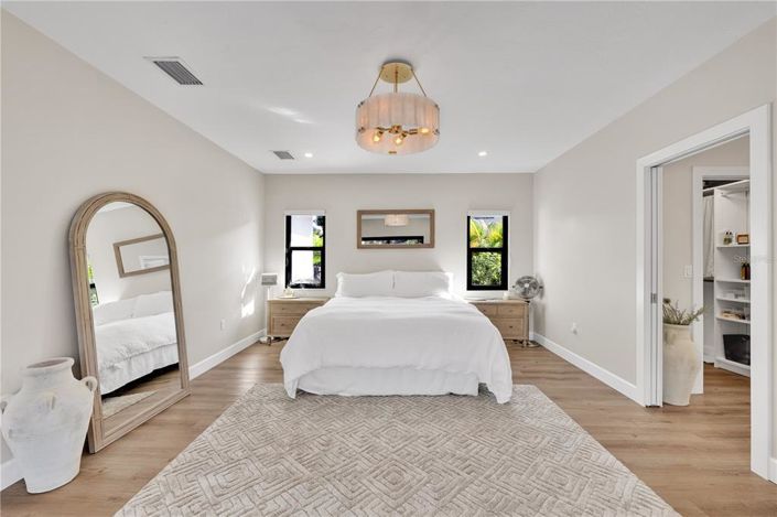 Image No.19-4 Bed Property for sale