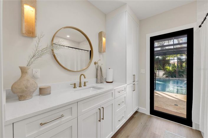 Image No.38-4 Bed Property for sale