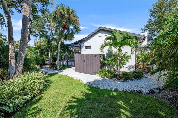 Image No.52-4 Bed Property for sale