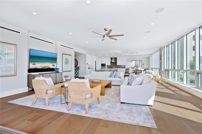 Image No.10-4 Bed Property for sale