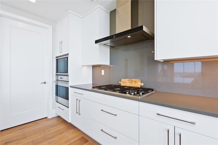 Image No.15-4 Bed Property for sale