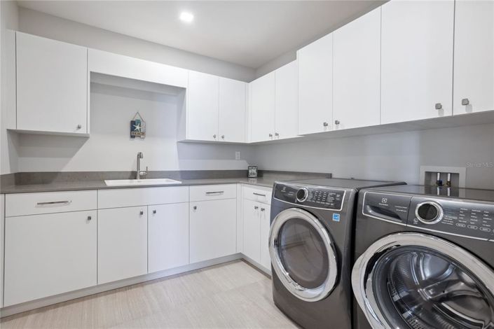 Image No.31-4 Bed Property for sale