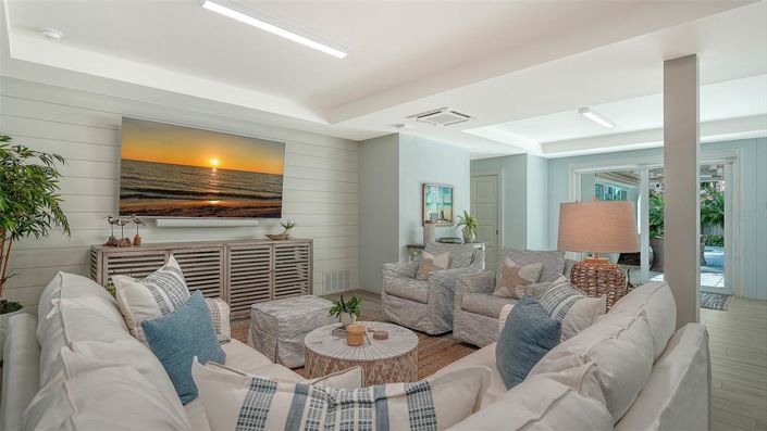 Image No.47-4 Bed Property for sale