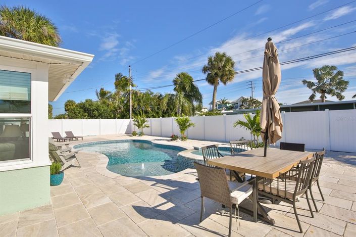 Image No.4-Propriété de 3 chambres à vendre à Holmes Beach