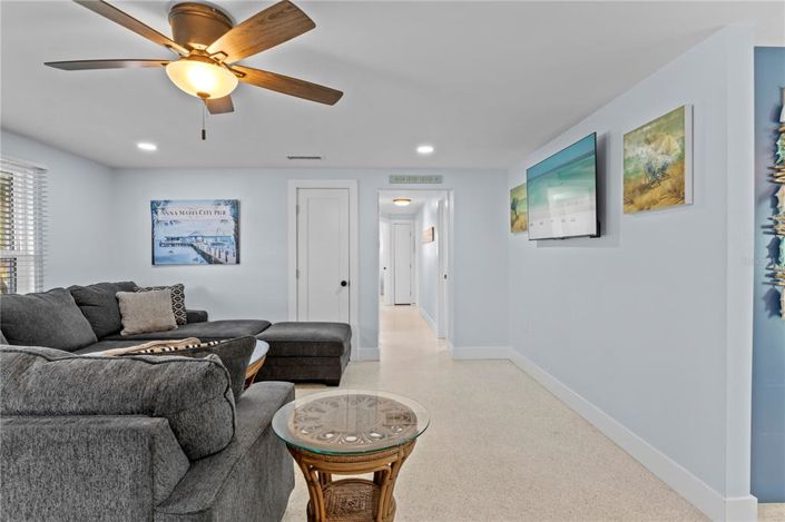 Image No.8-Propriété de 3 chambres à vendre à Holmes Beach