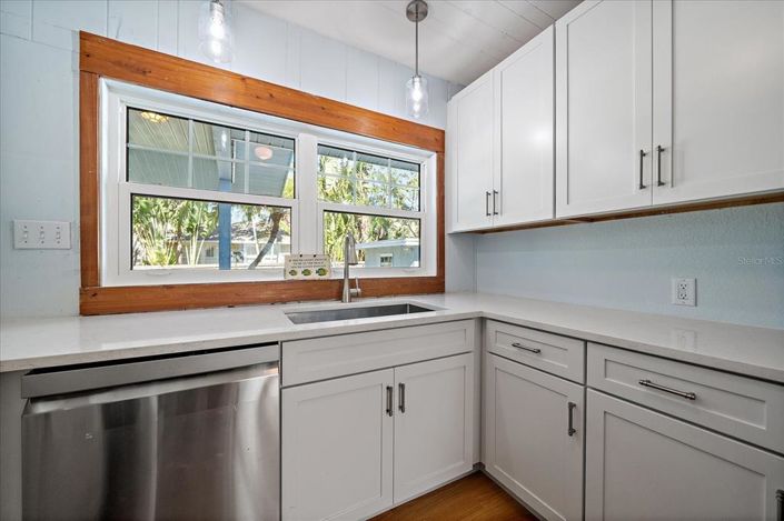 Image No.24-2 Bed Property for sale