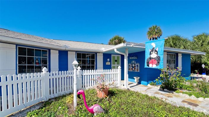 Image No.12-2 Bed Property for sale