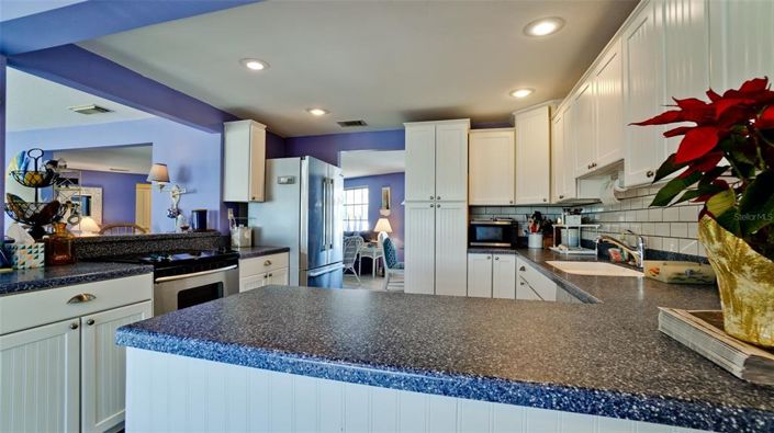 Image No.22-2 Bed Property for sale