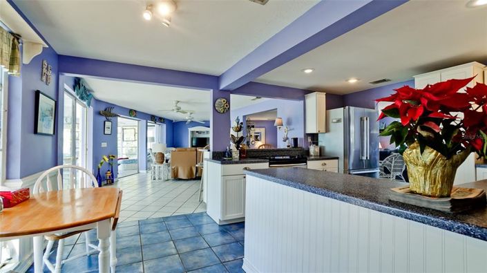 Image No.27-2 Bed Property for sale