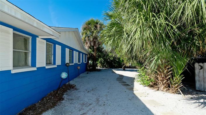 Image No.8-2 Bed Property for sale