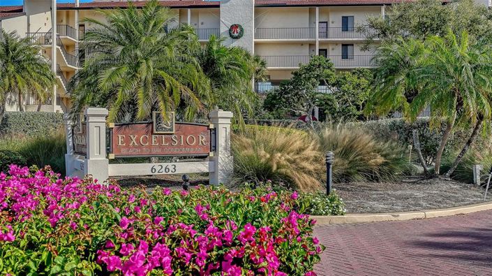 Image No.2-Propriété de 2 chambres à vendre à Sarasota