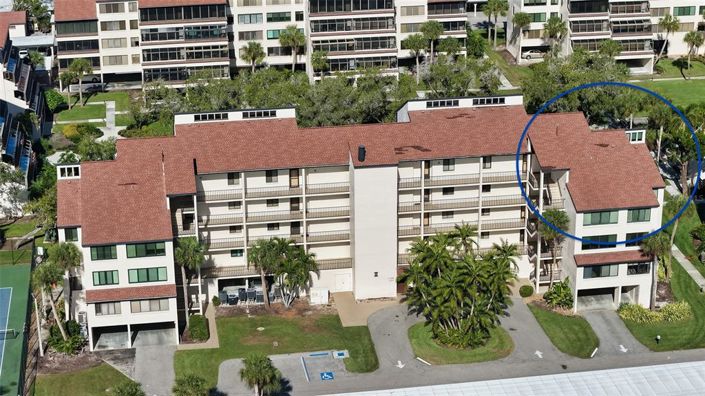 Image No.3-Propriété de 2 chambres à vendre à Sarasota