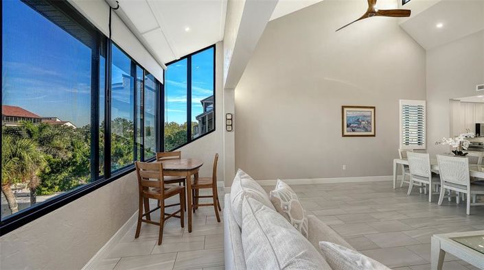 Image No.9-Propriété de 2 chambres à vendre à Sarasota