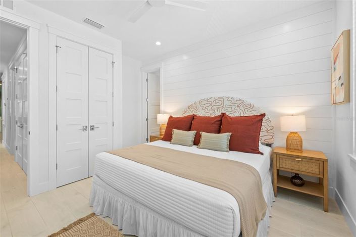 Image No.22-8 Bed Property for sale