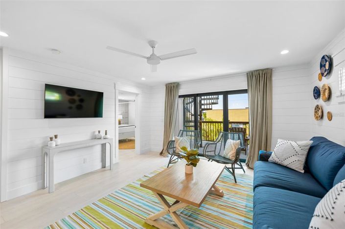 Image No.37-8 Bed Property for sale