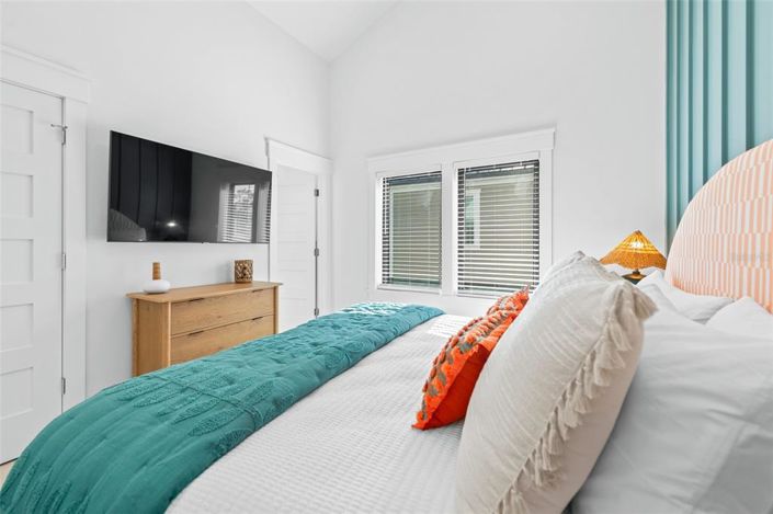 Image No.47-8 Bed Property for sale