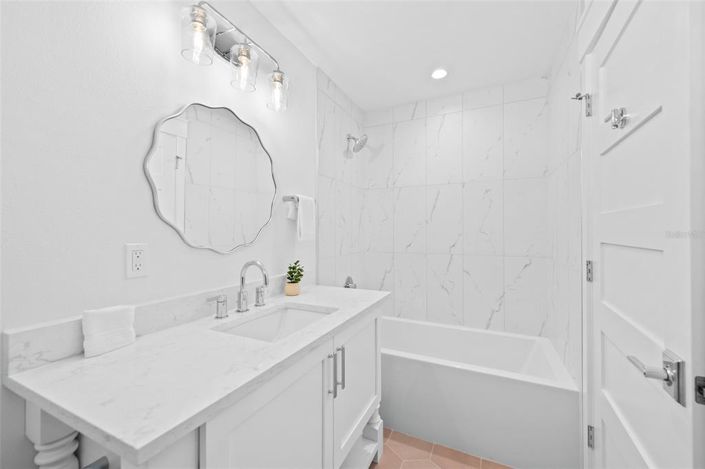 Image No.58-8 Bed Property for sale