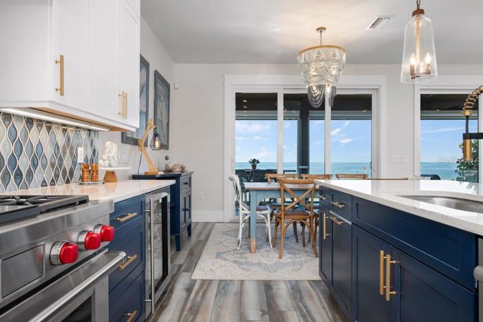 Image No.11-4 Bed Property for sale