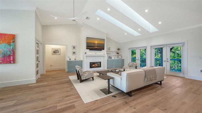 Image No.6-4 Bed Property for sale