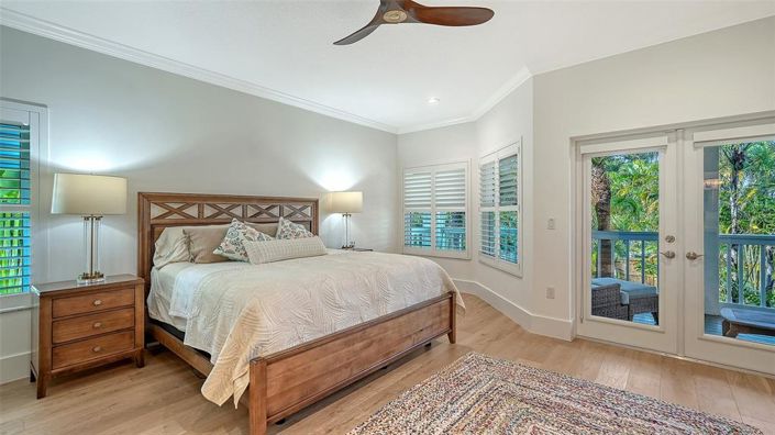 Image No.9-4 Bed Property for sale