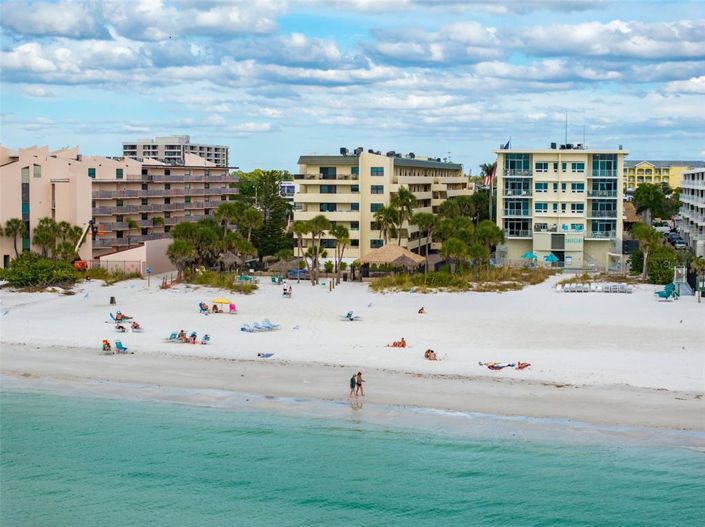 Image No.2-Propriété de 2 chambres à vendre à Sarasota