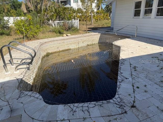 Image No.4-4 Bed Property for sale