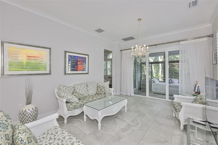 Image No.11-2 Bed Property for sale